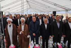مراسم آغاز عملیات اجرایی نیروگاه خورشیدی ۴۲۰ مگاوات