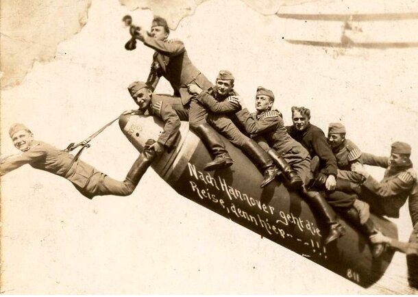 عکسهای خندهداری که در میان «خونینترین جنگهای تاریخ» گرفته شدند