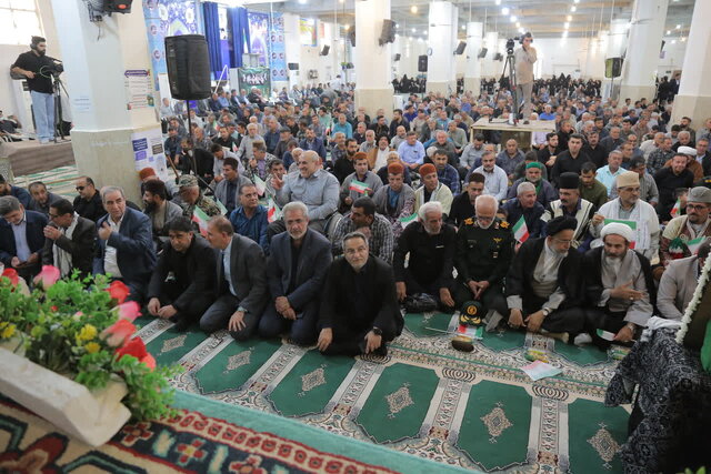 شهادت قله عزت است و ملت ایران تسلیم نخواهد شد