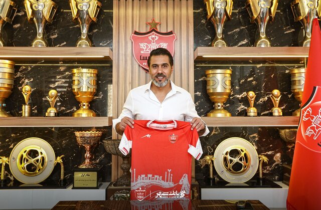 قرارداد افشین پیروانی با پرسپولیس تمدید شد قرارداد افشین پیروانی با پرسپولیس تمدید شد