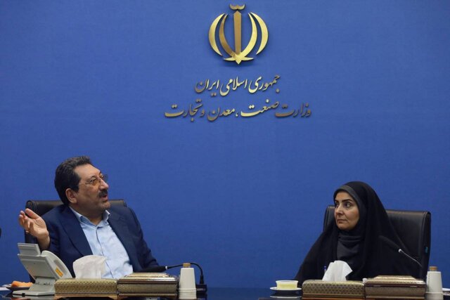 اعلام آمادگی وزرای صمت و راه و شهرسازی برای تامین تسهیلات مورد نیاز سفر زائران اربعین اعلام آمادگی وزرای صمت و راه و شهرسازی برای تامین تسهیلات مورد نیاز سفر زائران اربعین