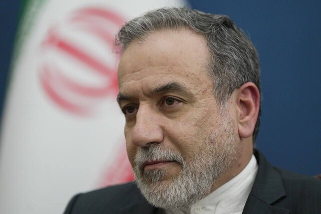 عراقچی: وزارت خارجه از تمام ظرفیت خود برای خدمت به زائران اربعین استفاده می‌کند