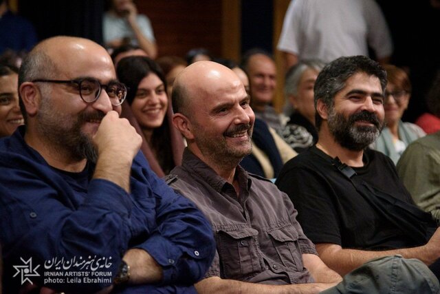 مانی حقیقی : سینمای من پاسخگو نیست، پرسشگر است