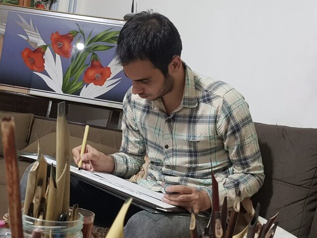 هنرمند ملایری؛ رکورددار جوانترین دارنده مدرک فوق ممتاز خوشنویسی کشور