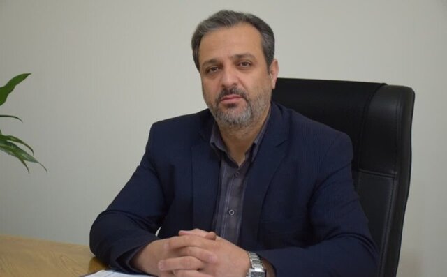 هنرمند ملایری؛ رکورددار جوانترین دارنده مدرک فوق ممتاز خوشنویسی کشور