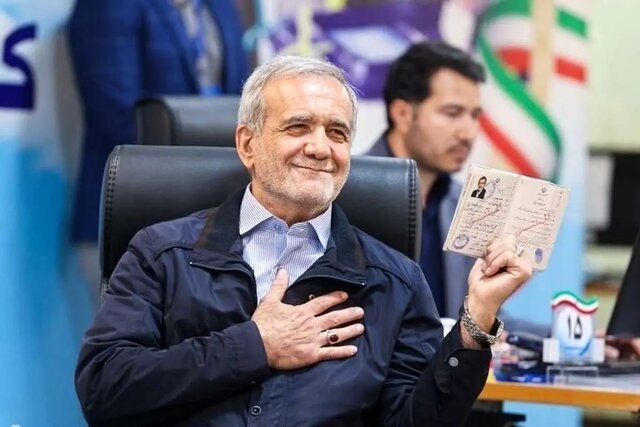 پزشکیان نمره قبولی می‌گیرد؟