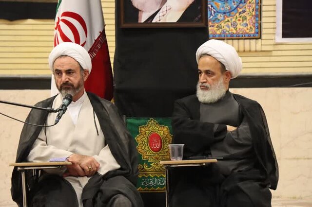 زائران، سفیران پیام انقلاب و امام حسین (ع) هستند