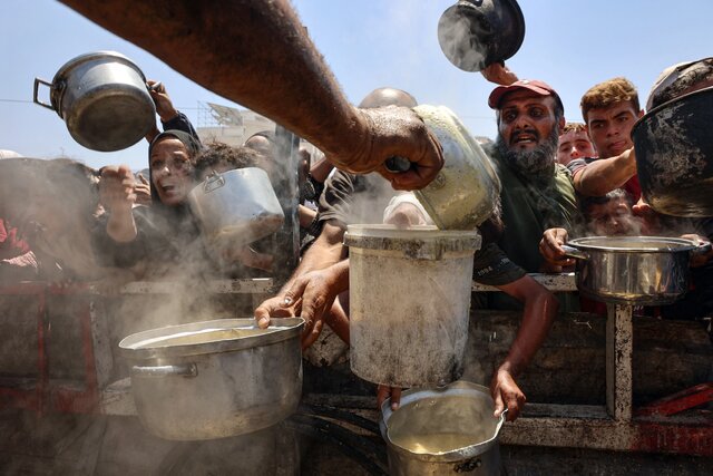 «حمله بولتون به ترامپ»،«ماجرای جعفر ولکن» و «انتقاد عارف از یک رفتار»