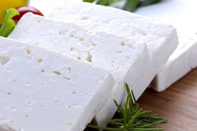 Chuyên gia Y tế Iran bác bỏ tin đồn gây giảm trí nhớ do ăn phô mai