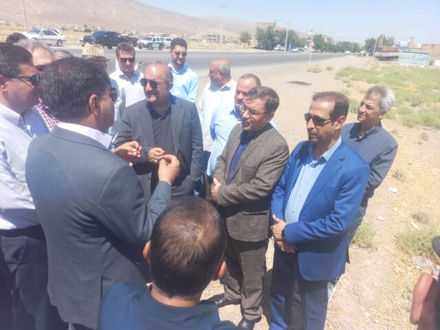 ضرورت تغییر الگوی کشت و حمایت از گلخانه‌داران برای مقابله با بحران آب در فارس