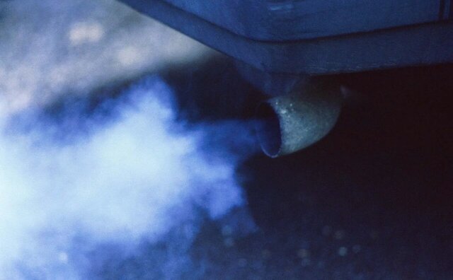 رنگ دود اگزوز خودرو نشانه چیست؟ رنگ دود اگزوز خودرو نشانه چیست؟