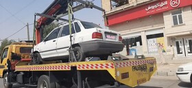 انتقال خودروهای رهاشده در مهران به پارکینگ اربعین