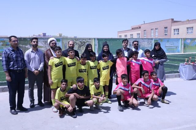 تداوم توسعه زیرساختهای ورزشی در مدارس پیشوا