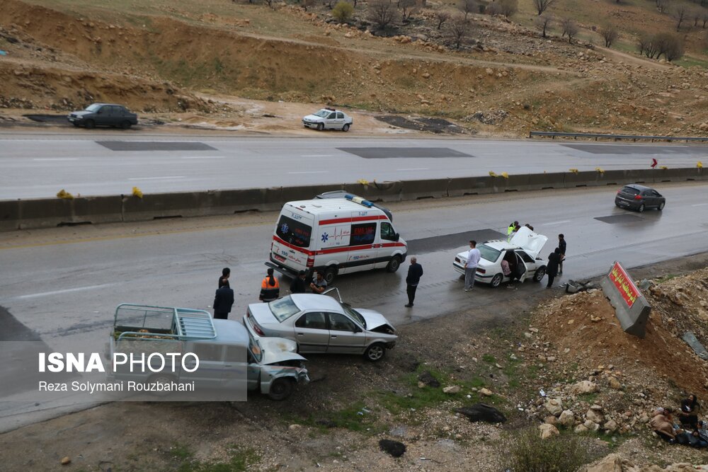 ۲ فوتی و ۴ مصدوم بر اثر تصادف پراید و تریلی در جاده زنجان - تبریز