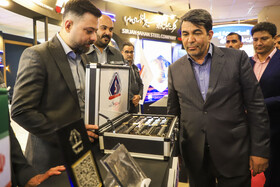 بازدید محمد علی طالبی، استاندار از نمایشگاه صنعت، معدن و تجارت کرمان