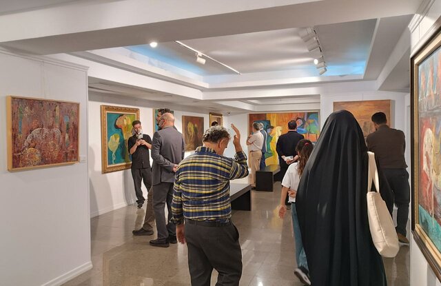 داریوش ارجمند: نقاشی، هنر غریبی است