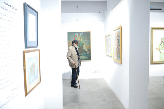 داریوش ارجمند: نقاشی، هنر غریبی است