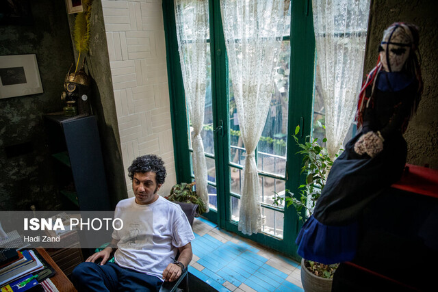 زندگی در ایران، برایم تراپی است / نه غرب ستیزم نه غرب گرا