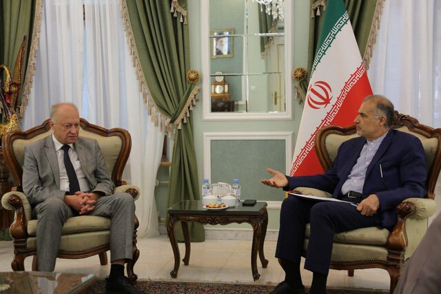 دیدار «آندری کورتونوف» کارشناس مسائل سیاست خارجی روسیه با سفیر ایران در مسکو سیاست خارجی اسراییل به ناکجا آباد میرود