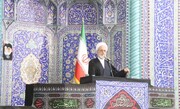 امام جمعه قم: آمریکا را با شوک‌های بزرگ مواجه خواهیم کرد 