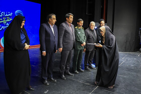 تقدیر و قدردانی از خبرنگاران برگزیده درمراسم گرامیداشت روز خبرنگار در کرمان