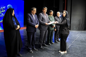 تقدیر و قدردانی از خبرنگاران برگزیده درمراسم گرامیداشت روز خبرنگار در کرمان