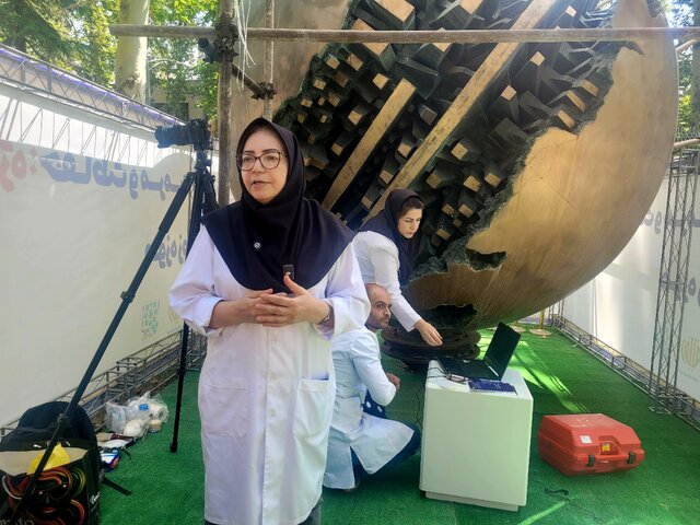 مرمت گوی برنزی ۳۰۰۰ کیلوگرمی در تهران آغاز شد