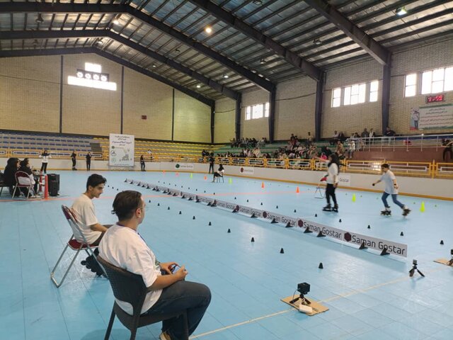 مسابقات اسکیت فری استایل در همدان برگزار شد