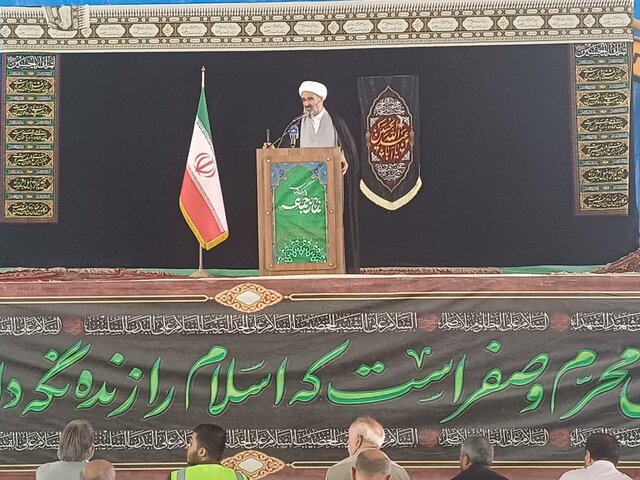 اربعین تداوم راهبرد عاشوراست/ مسئولان از طرح‌های جهاد دانشگاهی سمنان حمایت کنند