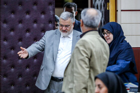 فاطمه مهاجرانی، سخنگوی دولت و محمدصادق معتمدیان، استاندار تهران در نشست خبری به مناسبت روز خبرنگار