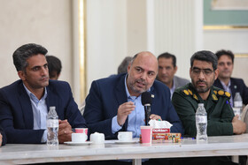 فلاح زاده مدیر عامل شرکت شهرک های صنعتی در نشست مشترک وزیر میراث فرهنگی با مدیران، انجمن‌ها، فعالین بخش خصوصی و اصحاب رسانه - تفت 