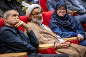 از راست فاطمه مهاجرانی، سخنگوی دولت، عبدالحسین خسروپناه، دبیرشورای عالی انقلاب فرهنگی و مسعود پزشکیان، رئیس جمهور در آیین بزرگداشت چهل و پنجمین سالگرد تأسیس جهاددانشگاهی