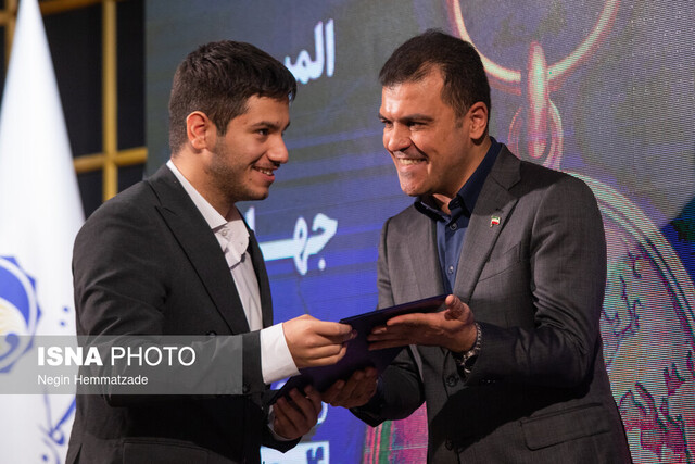 درخواست معاون رئیس جمهور برای تسریع بازگشت نخبگان به دانشگاه‌ها/آموزش گروهی جایگزین آموزش فردمحور شود