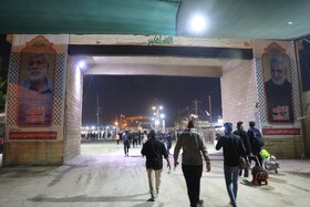 پذیرایی موکب‌های عراقی از زائران اربعین در مرز شلمچه