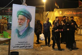 پذیرایی موکب‌های عراقی از زائران اربعین در مرز شلمچه
