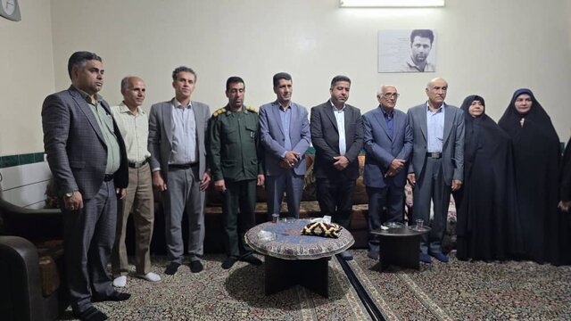 گلایه‌ خانواده شهید «عمرانی» بابت وعده‌های بر زمین مانده