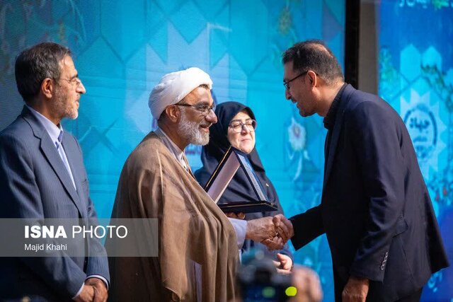 معاون فرهنگی جهاد دانشگاهی لرستان «جهادگر برتر» شد