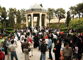 داستان سرهای باندپیچی شده مردان در تابستان شیراز چیست؟