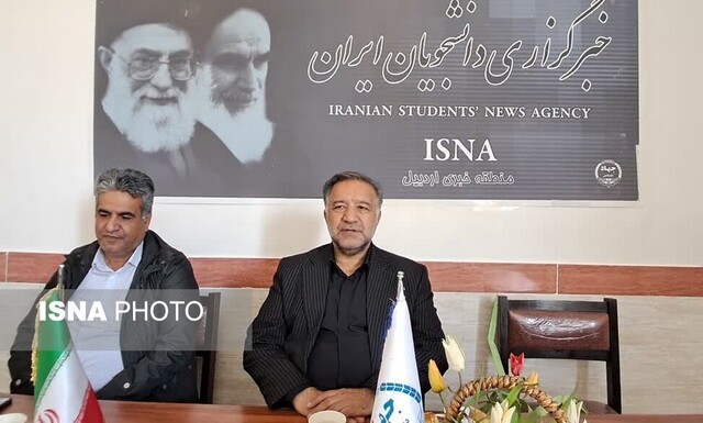 مسئولان به جای شکایت از خبرنگاران، دغدغه‌های آنها را رفع کنند