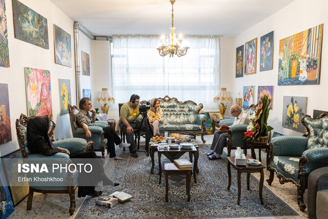 خندههایی که دوست نداری تمام شود/گپی با راوی مشهور شاهنامه + ویدئو