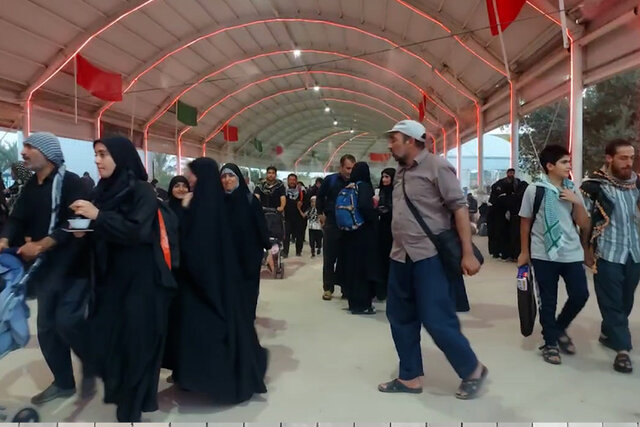 ویدیو/ آغاز موج بازگشت زائران اربعین حسینی از مرز خسروی ویدیو/ آغاز موج بازگشت زائران اربعین حسینی از مرز خسروی