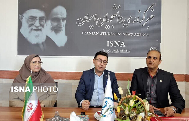 خبرنگاران دغدغه‌مند و مطالبه‌گر به پویایی جامعه کمک می‌کنند