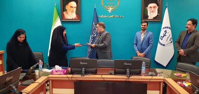 بسیج در چارچوب خدمت به مردم و فرمایشات رهبری کار می کند