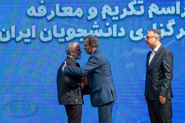 ویدیو/ تودیع و معارفه مدیر عامل ایسنا در همایش «ربع قرن جهاد رسانه‌ای» جهاددانشگاهی