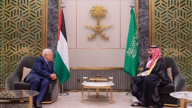 بررسی آخرین تحولات فلسطین در گفت‌وگوی تلفنی بن سلمان و محمود عباس