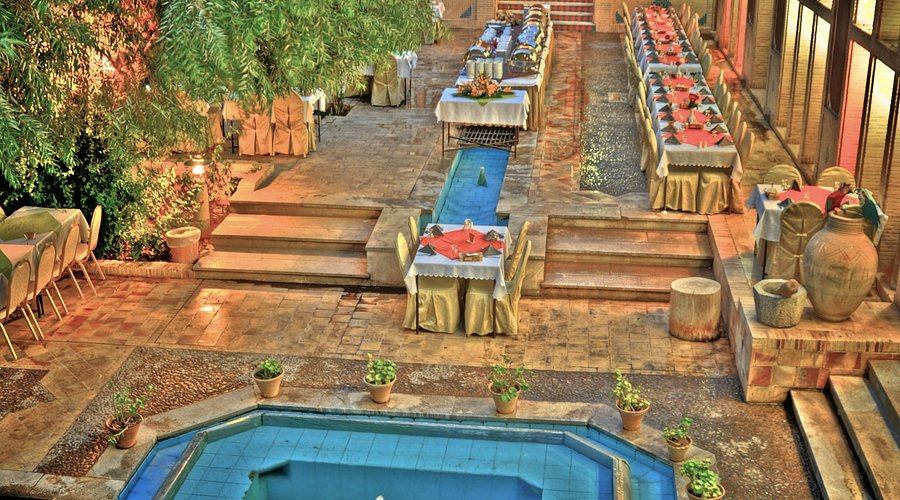 درباره هتل باغ مشیرالممالک یزد بیشتر بدانید