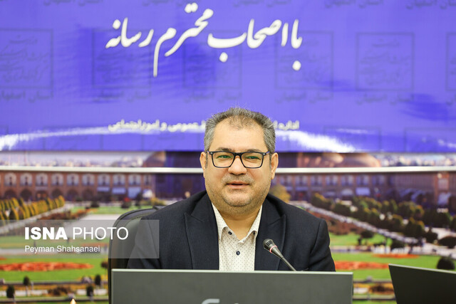 برای تأسیس موزه ادبیات در اصفهان آمادهایم/ کاوش کمرزرین با نظارت دانشگاه هنر انجام میشود