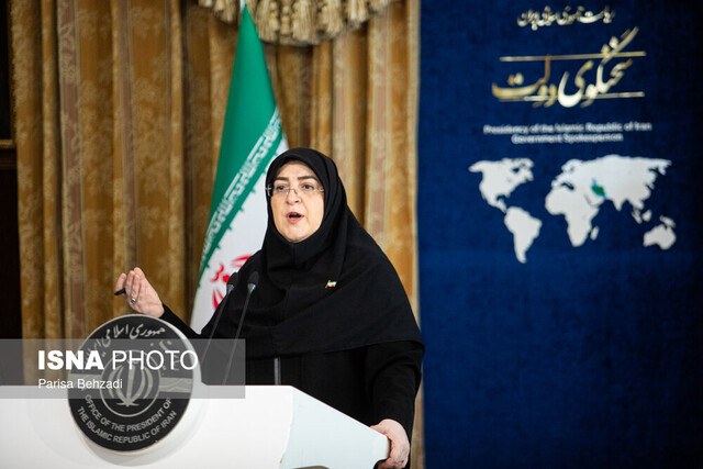 مهاجرانی: دولت می‌کوشد با تمام توان جنگ را از ایران دور کند