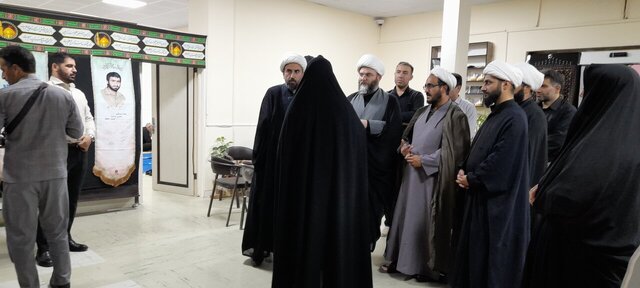 بازدید رئیس سازمان تبلیغات اسلامی از «موکب کتاب حسینی» در مرز مهران