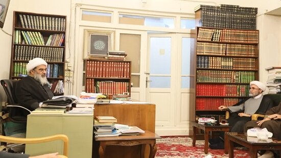 پشتوانه مردمی نقش تعیین‌کننده‌ای در حفظ و پایداری انقلاب داشته است